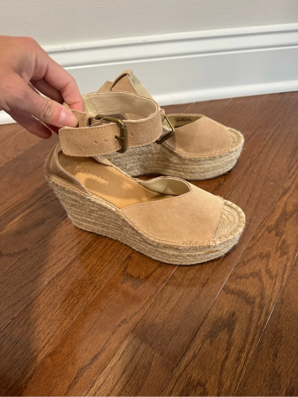 brand new Soludos Positano Tan Suede Espadrille Wedge Sandals